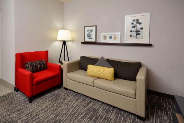 Country Inn & Suites by Radisson, Asheville West (Biltmore Estate), NC image 16