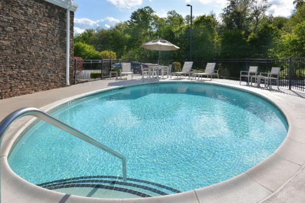 Country Inn & Suites by Radisson, Asheville West (Biltmore Estate), NC image 21