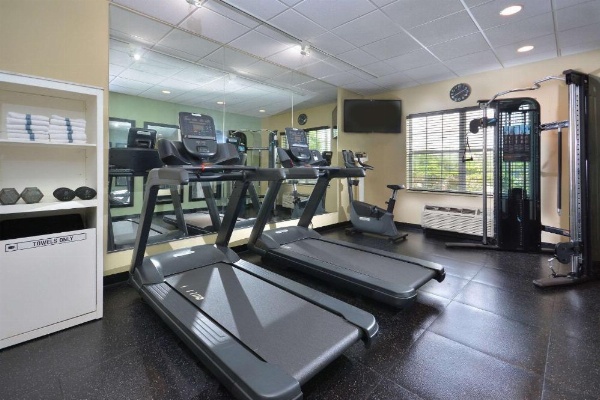 Country Inn & Suites by Radisson, Asheville West (Biltmore Estate), NC image 23