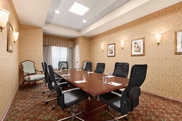 Country Inn & Suites by Radisson, Asheville West (Biltmore Estate), NC image 24
